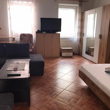 Dvacitka Daire Ceske Budejovice Dış mekan fotoğraf
