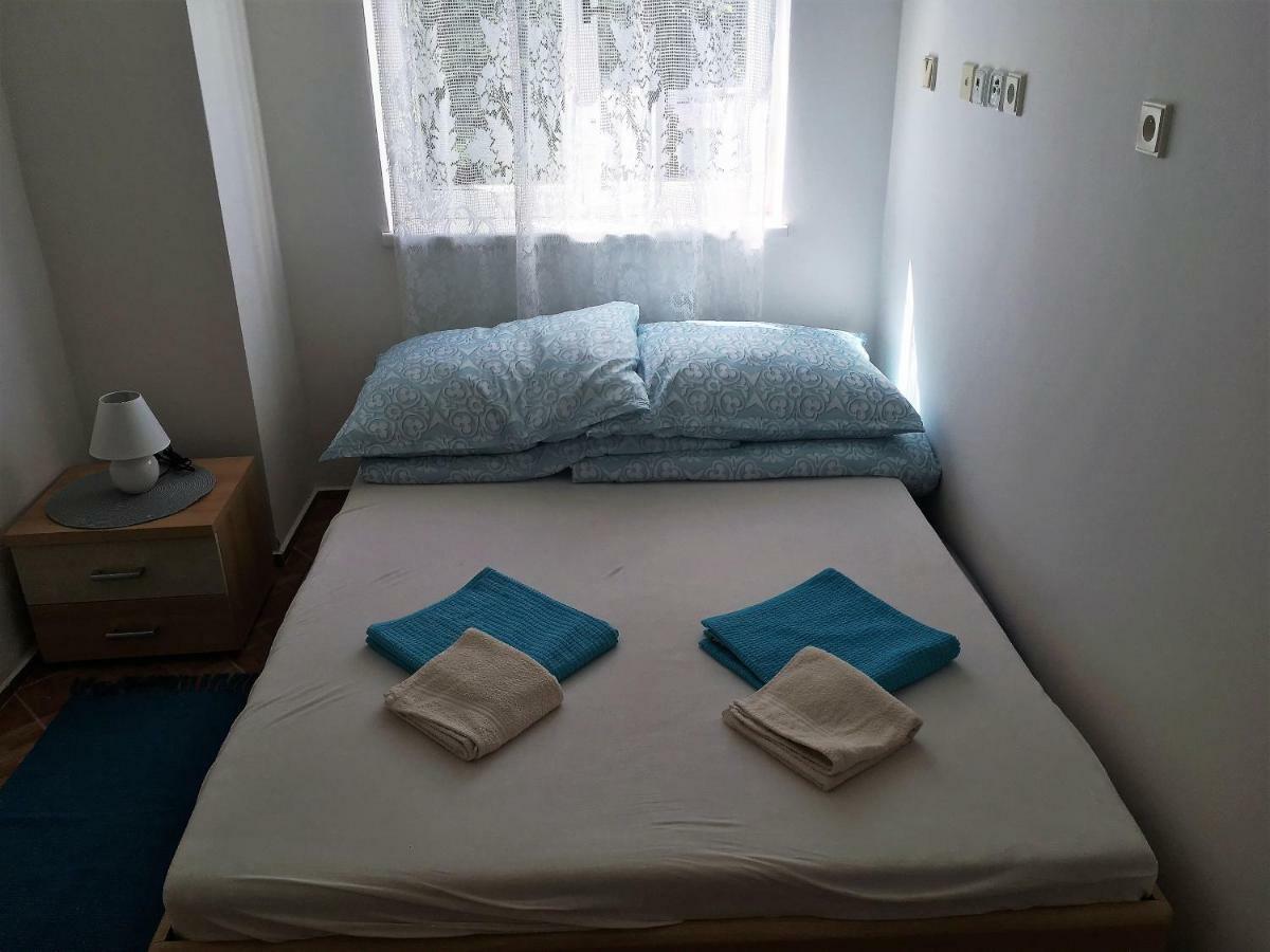 Dvacitka Daire Ceske Budejovice Dış mekan fotoğraf